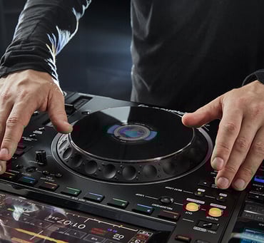 CDJ-3000-rebuilt-interface-541x500-DT